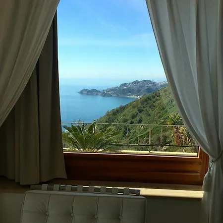 Respiro Villa Letojanni